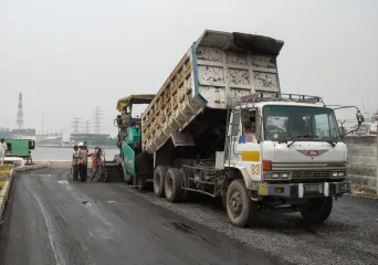 Pengaspalan Jalan Kodja Peti Kemas